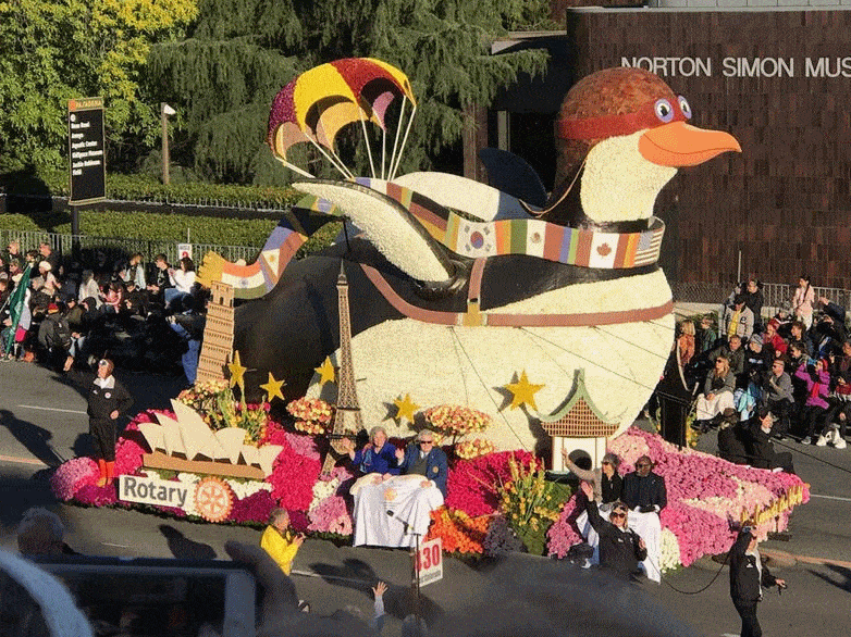 Rotary Rose Parade Float Wins Tournament Volunteer Trophy